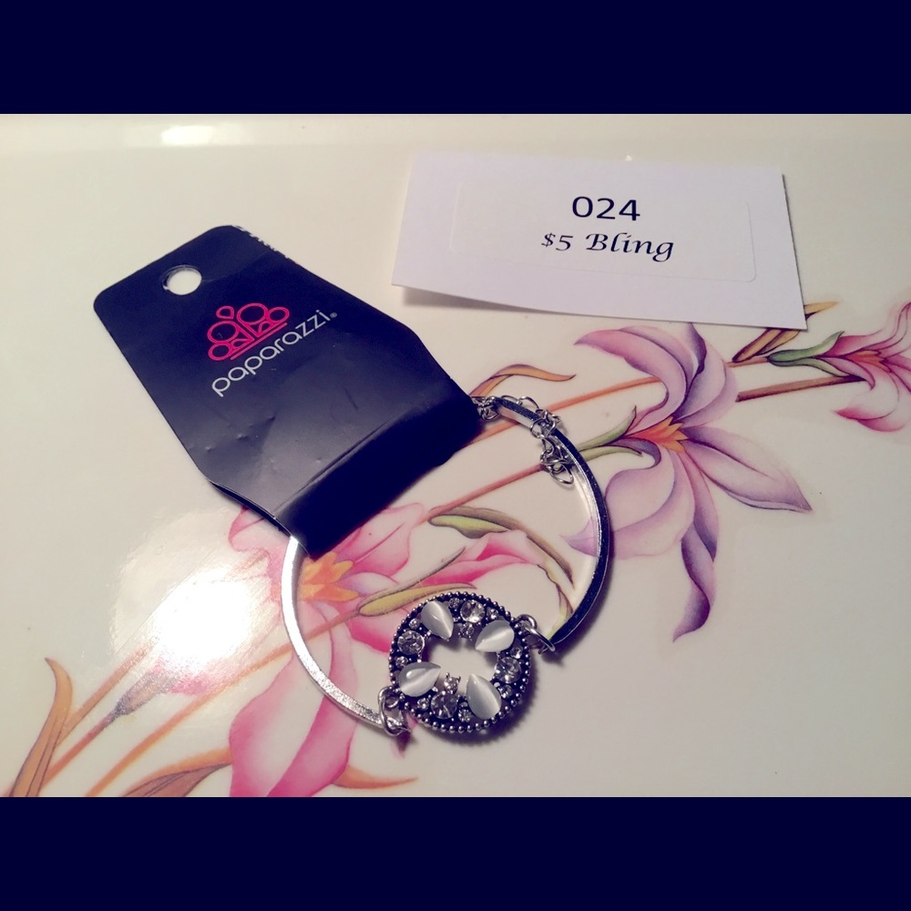 #024 Bundle & SAVE | Paparazzi Bracelet